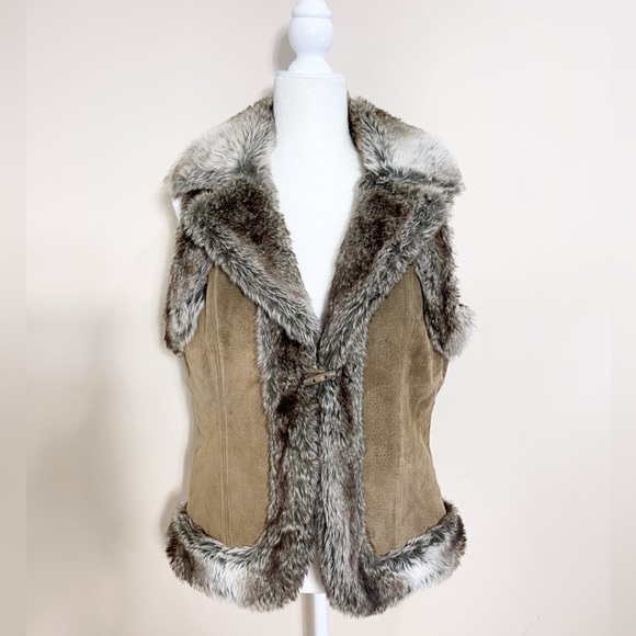 NWOT Live A Little Brown Leather Vest - Picture 1 of 15